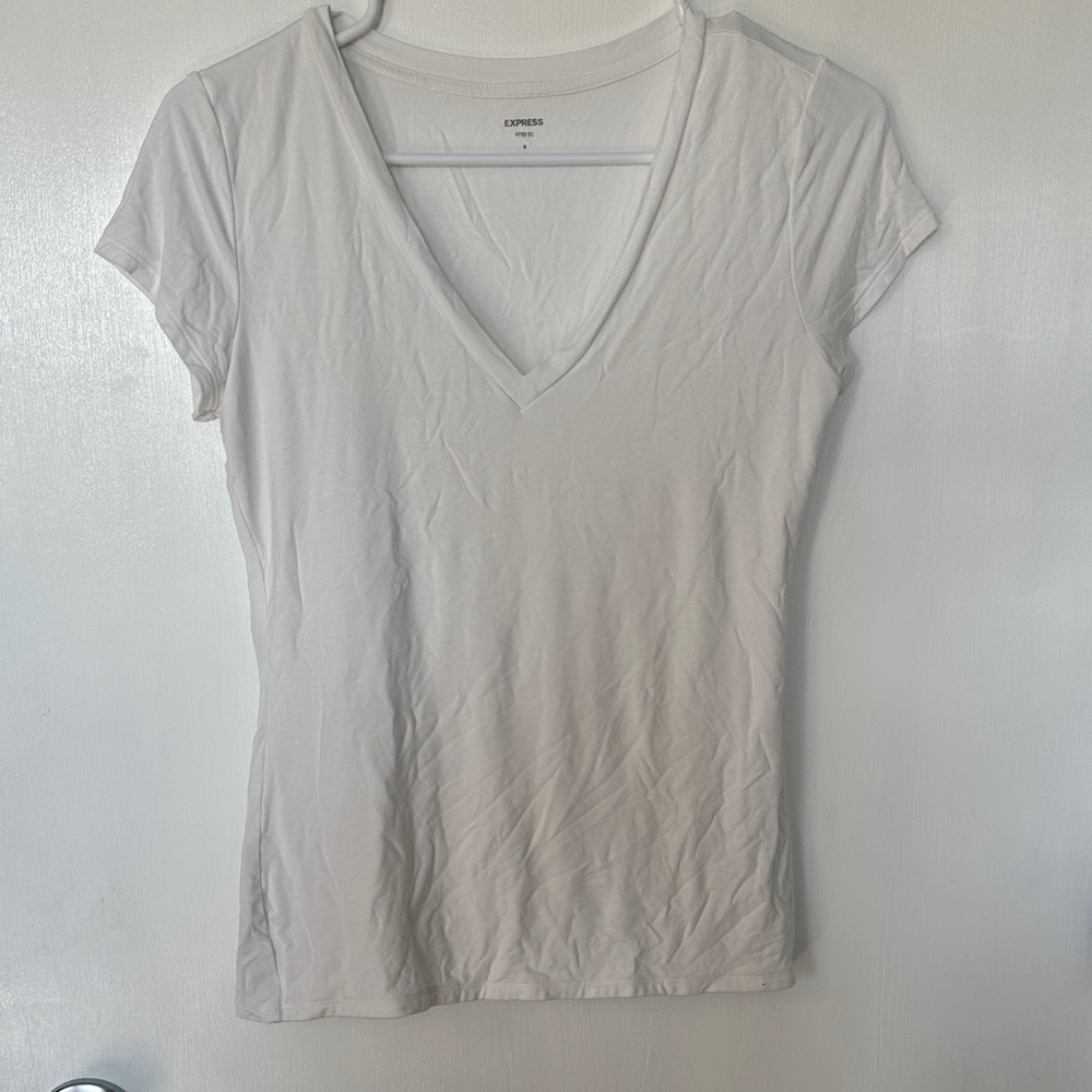 Express White V-Neck Short Sleeve Tee